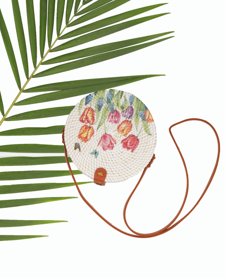 Tulip White Round Bag