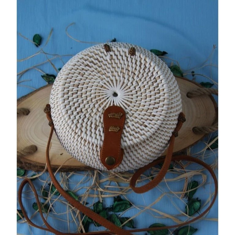 bamboo products for women , stylish eco-friendly , unique gift , trendy , handmade, handcrafted, handwoven