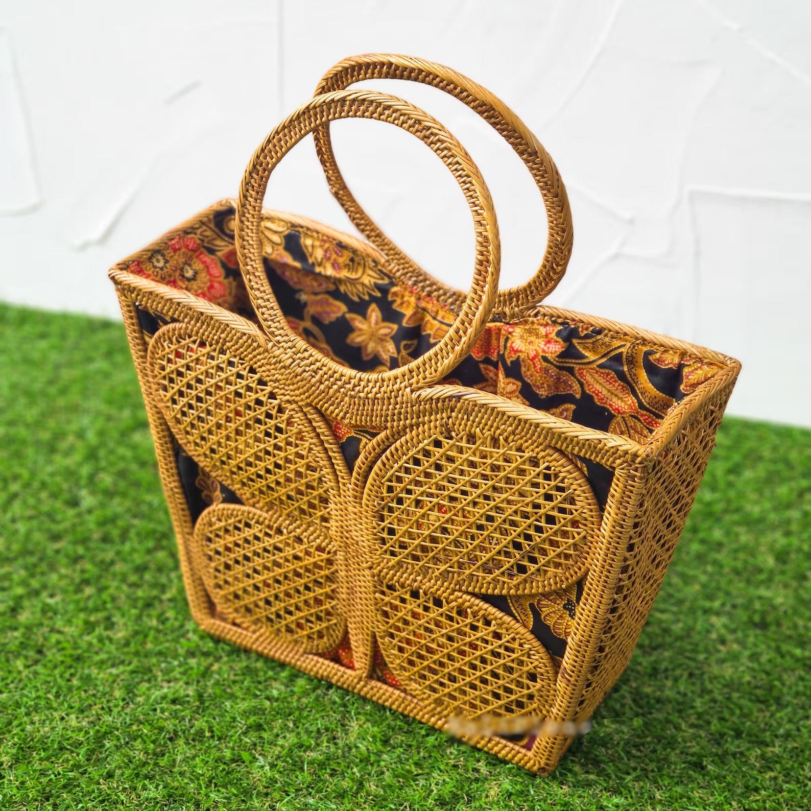 bamboo products for women , stylish eco-friendly , unique gift , trendy , handmade, handcrafted, handwoven
