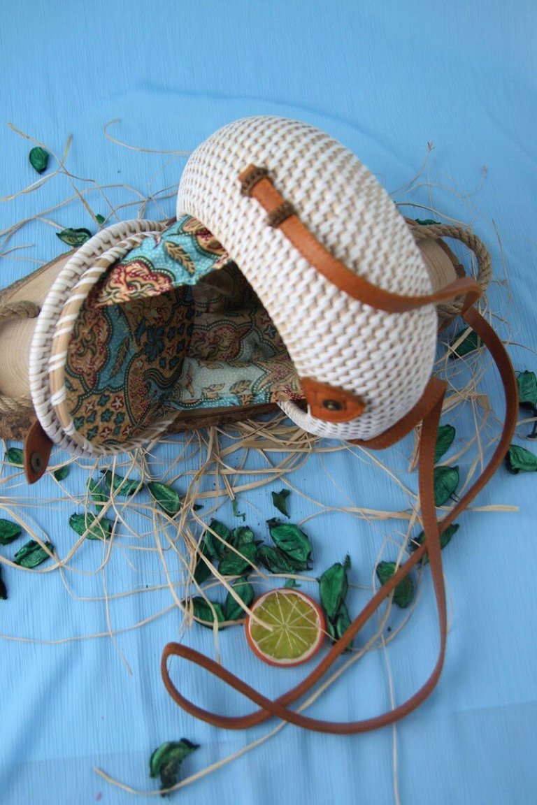 bamboo products for women , stylish eco-friendly , unique gift , trendy , handmade, handcrafted, handwoven