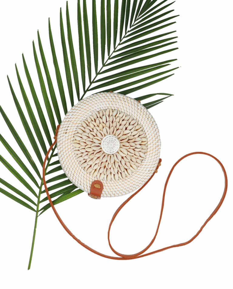 Boho you white Round shell / Kaodhi Bag